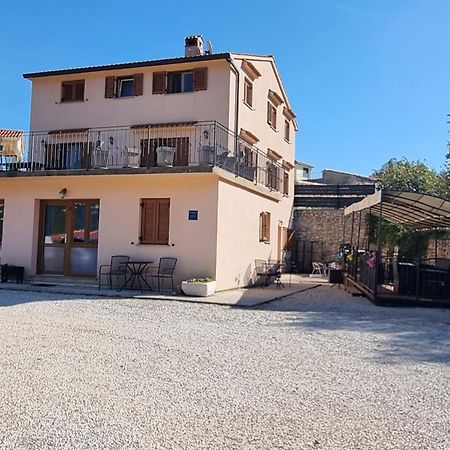 Apartmani Barbara Brsec Exterior photo