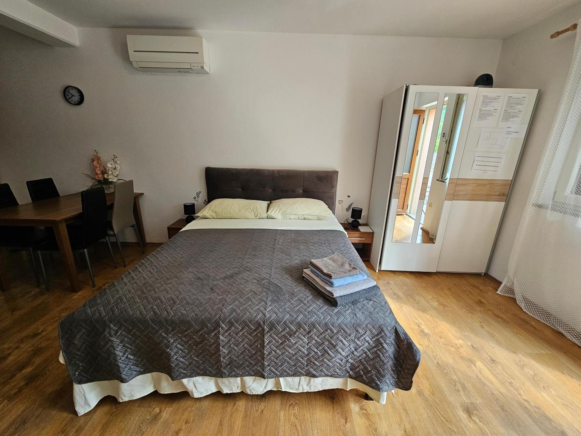 Apartmani Barbara Brsec Exterior photo