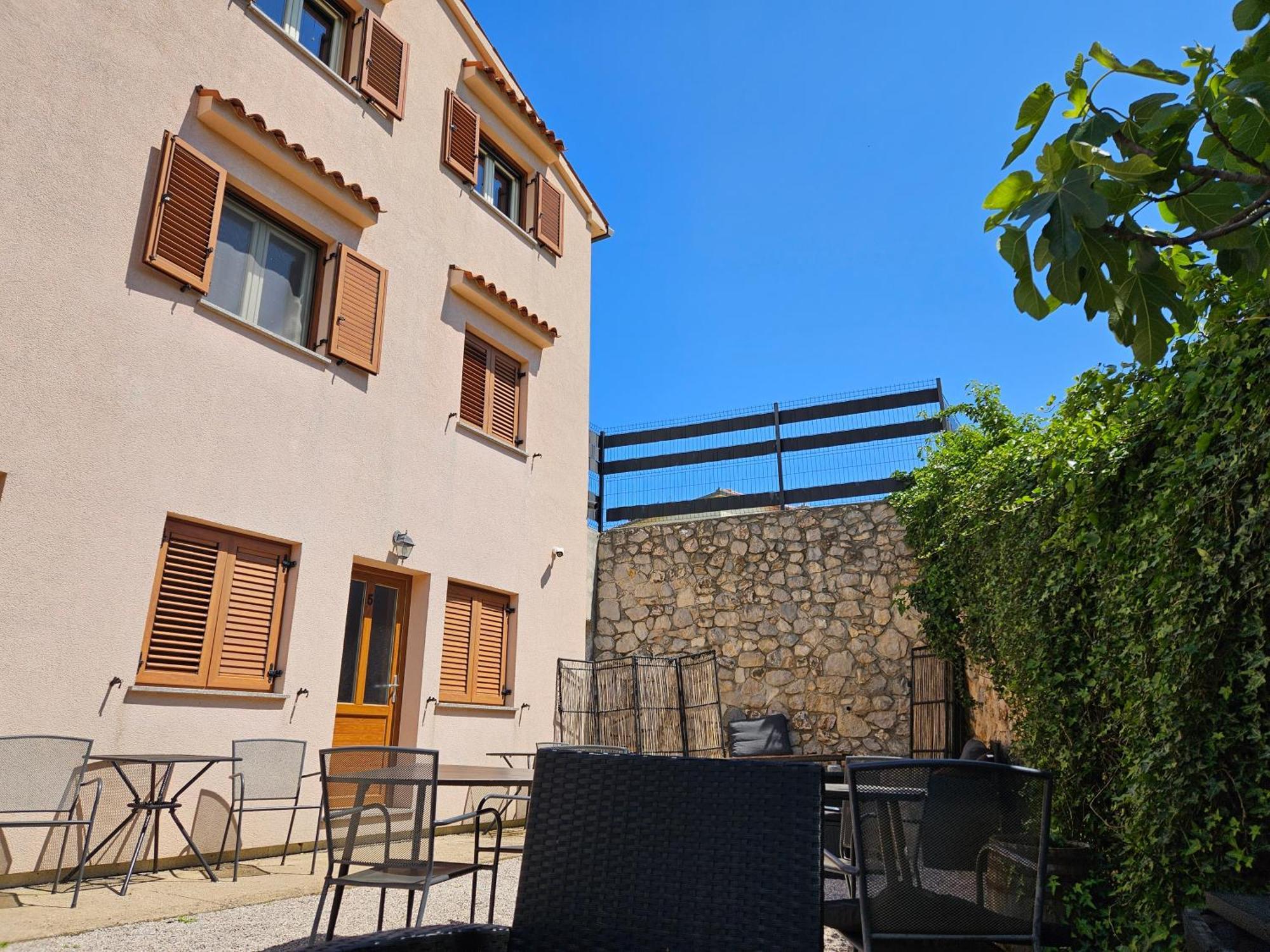 Apartmani Barbara Brsec Exterior photo